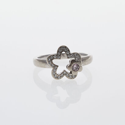 18ct White Gold Pink Diamond Flower Ring
