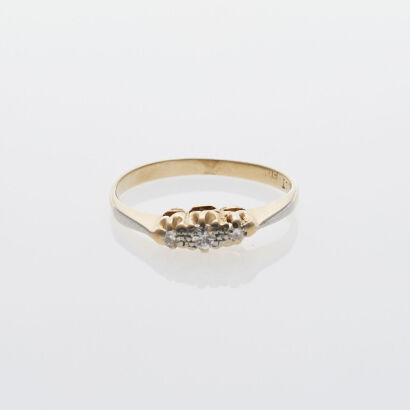 18ct London Bridge Diamond Ring