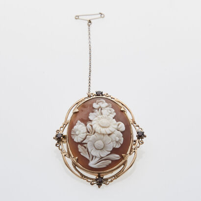 9ct Oval Flower Cameo