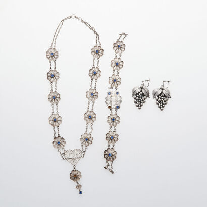 Silver Tone Jewellery Set