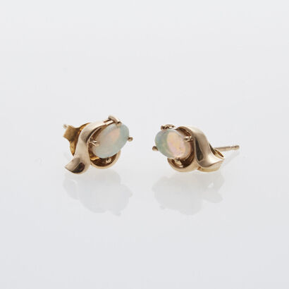 9ct Opal Stud Earrings