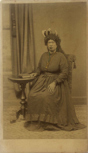 PHOTOGRAPHER UNKNOWN Carte de Visite of Maata Kaurehau, Daughter of Te Waitere, a Chief of Ngāti Apa