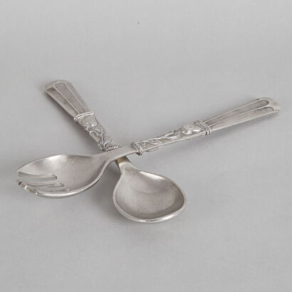 An Etain Zinn Seagull Pewter Pear Tree Design Handles Server Set