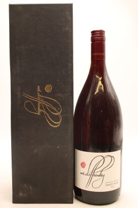 (1) 2001 Mt. Difficulty Pinot Noir, Bannockburn, 1500ml (GB)