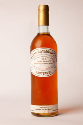 (1) 1983 Chateau Raymond Lafon, Sauternes