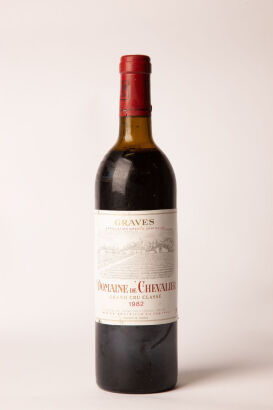 (1) 1982 Domaine de Chevalier, Graves