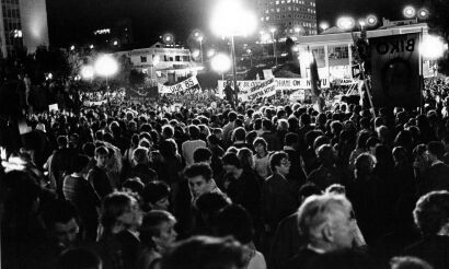 Protesters gathered in the street for the No Tour March in Aotea Square