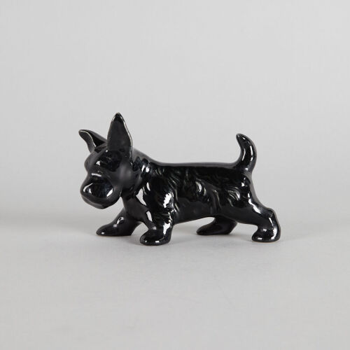 An Early Crown Lynn Scottie Dog