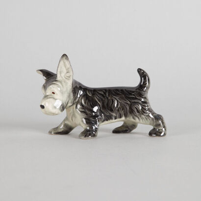 An Early Crown Lynn Scottie Dog