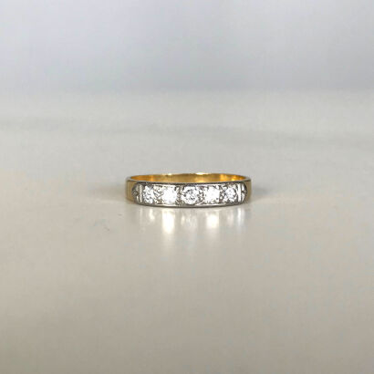 18ct Yellow Gold Diamond Band