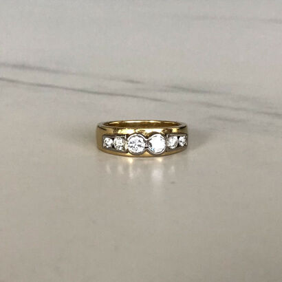 18ct Gold and Diamond Ring