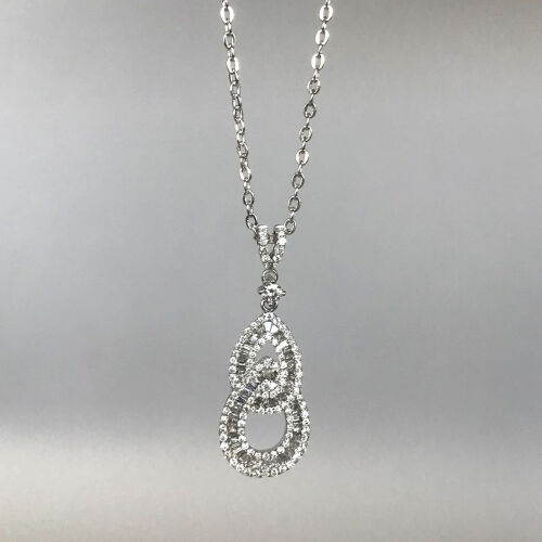18ct White Gold Diamond Pendant