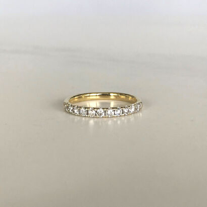 9ct Diamond Ring