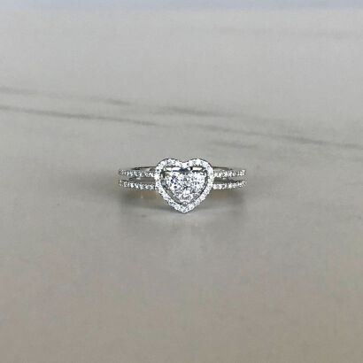 18ct Diamond Heart Ring