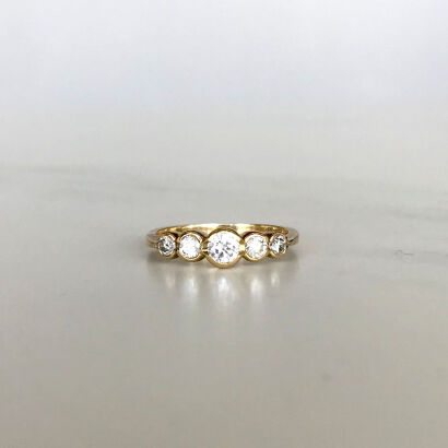 18ct Five Stone Diamond Ring