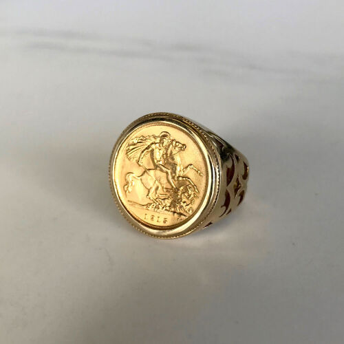 9ct Gold Sovereign Ring