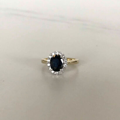 10ct Sapphire and Diamond Cluster Ring