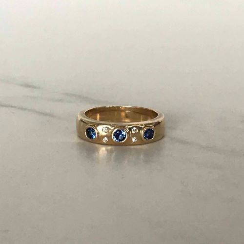 9ct Sapphire and Diamond Ring