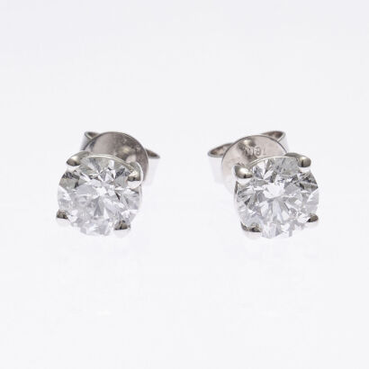 18ct White Gold 2.0ct Total Diamond Stud Earrings