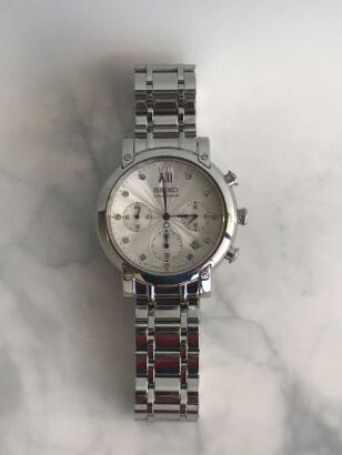 A Stainless Steel Seiko Wristwatch