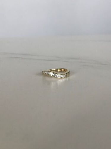 9ct Baguette Diamond Ring