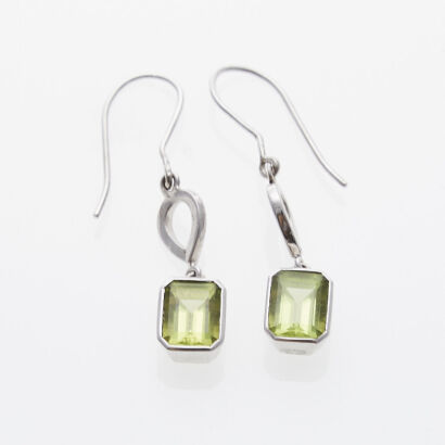 9ct White Gold Peridot Earrings