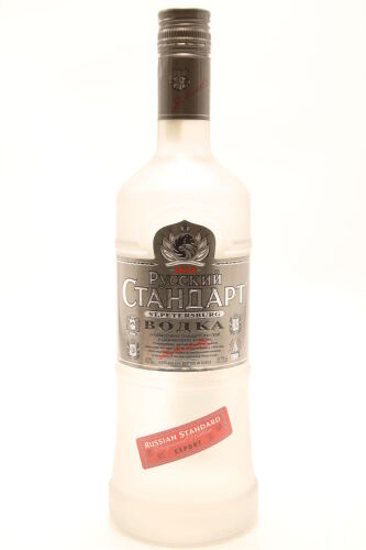 (1) Russian Standard Vodka, 40% ABV, 750ml