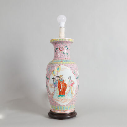 A Chinese Famille Rose 'Figural' Lamp