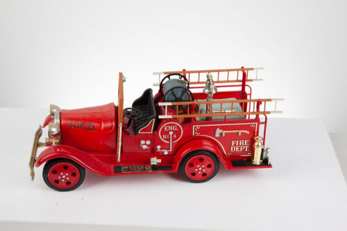 (1) Jim Beam Bourbon Whiskey Regal China Decanter 750ml Decanter Fire Engine 1930 Model A Ford, 80 proof