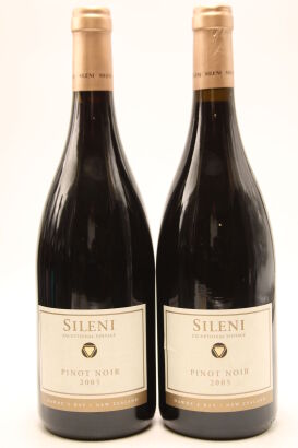 (2) 2005 Sileni Estates EV Exceptional Vintage Pinot Noir, Hawke's Bay