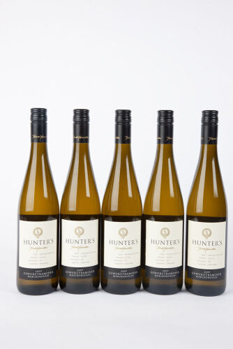(5) 2009 Hunters Gewurztraminer, Marlborough