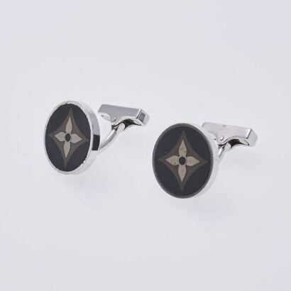 Louis Vuitton Fleur De Lys Cufflinks with Damier Pouch