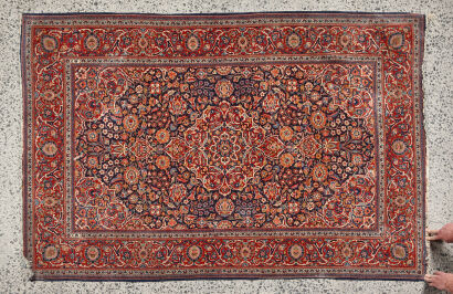 A Hand Knotted Kashan Rug