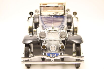 (1) Jim Beam 1934 Duesenberg Town Car Decanter