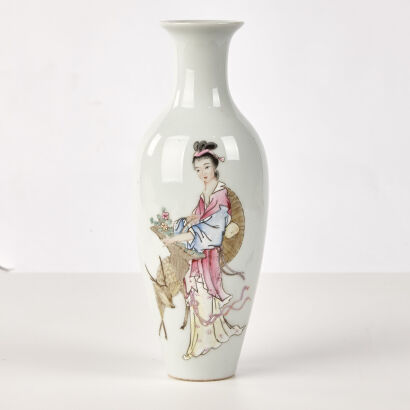 A 20th Century Chinese Famille Rose Porcelain Vase