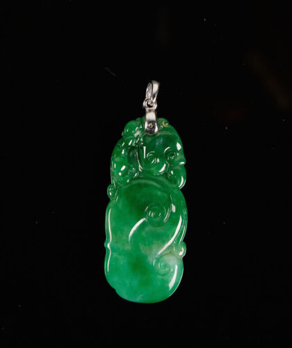 A Jadeite Carved Ruyi Pendant