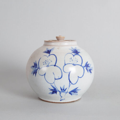 A Graeme Storm Japanese Style Blue and white Jar