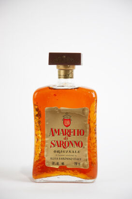 *(1) Illva Amaretto di Saronno 700ml c1980s, 28% abv