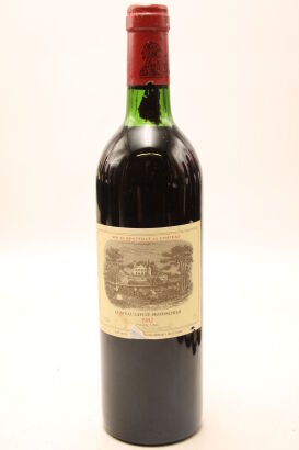 (1) 1982 Chateau Lafite Rothschild, Pauillac [JR18] [RP100] (TS)