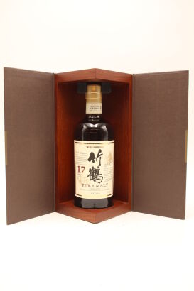 (1) Taketsuru 17 Year Old Pure Malt, 43% ABV 700ml