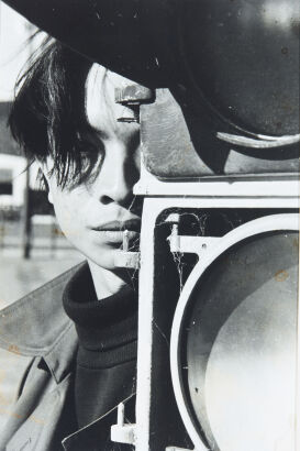 A collection of 5 unknown photographs