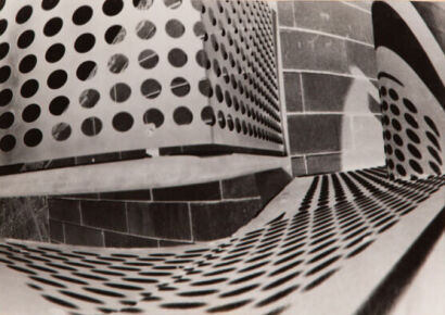 A collection of 6 unknown photographs