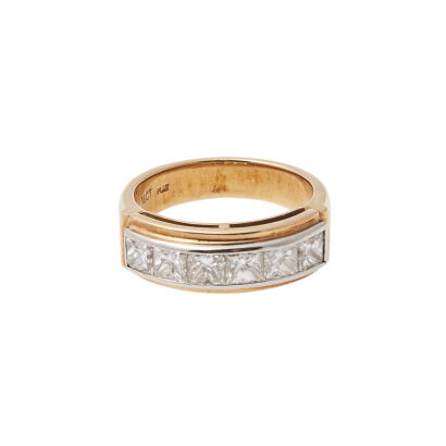 18ct Princess Cut Diamond Dress Ring