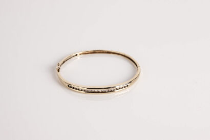 9ct Diamond Bangle