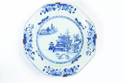 An Early-18th Century Chinese Blue and White Porcelain Plate