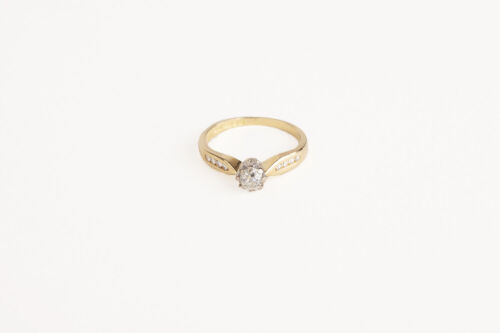 18ct Gold Diamond Ring