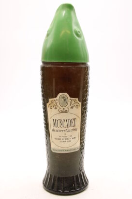 (1) 1967 Marcel Martin Muscadet de Sevre et Maine