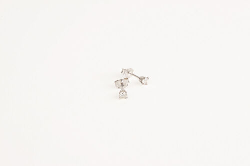 A Pair of 0.30ct Diamond Stud Earrings