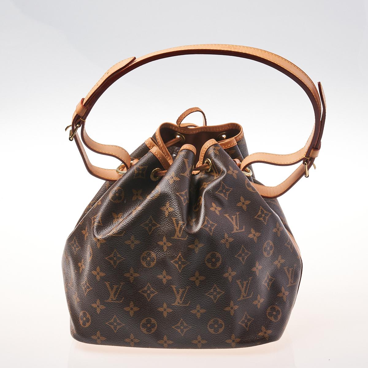 Sold at Auction: Louis Vuitton, Louis Vuitton Monogram Bucket Noe