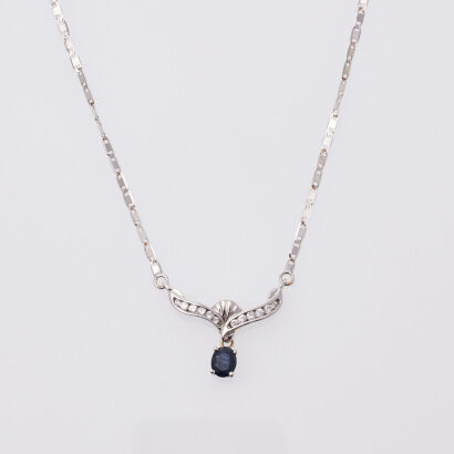 18ct White Gold Sapphire Necklace
